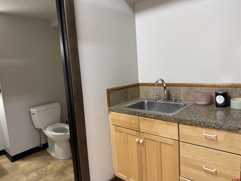 8 S Grand Avenue Property Photo 16