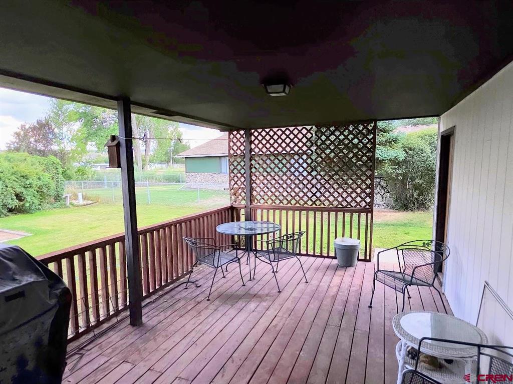 116 Jay Court Property Photo 5