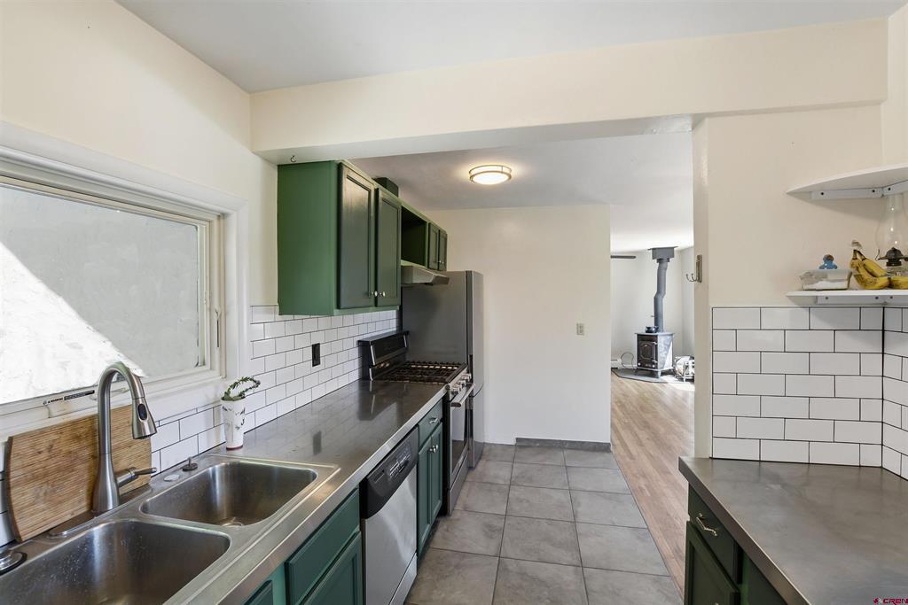 3187 W 2nd Avenue Property Photo 6