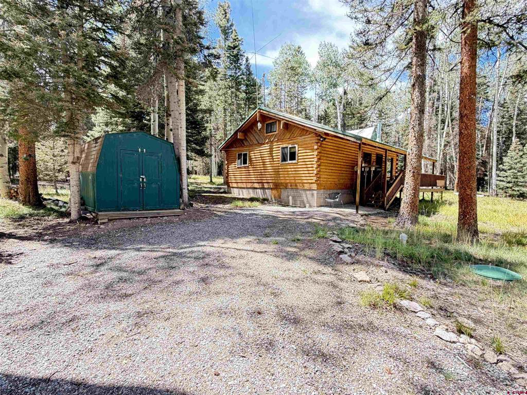 375 Balsam Road Property Photo 2