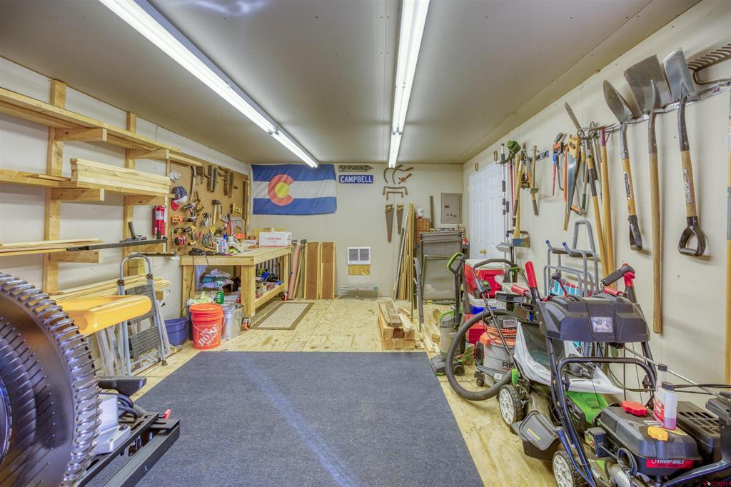 601 W Log Hill Road Property Photo 40