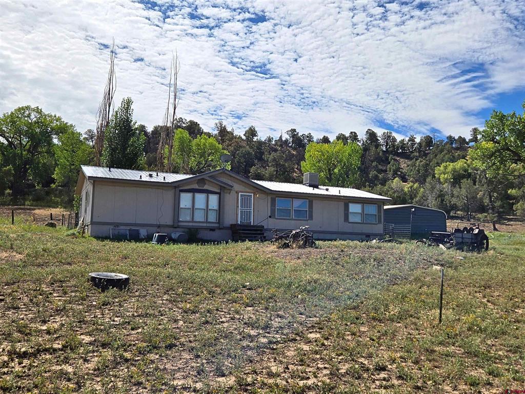 7915 St Hwy 151 Property Photo 1