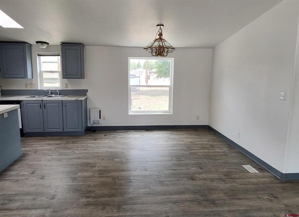 124 Arapahoe Rd. Property Photo 4