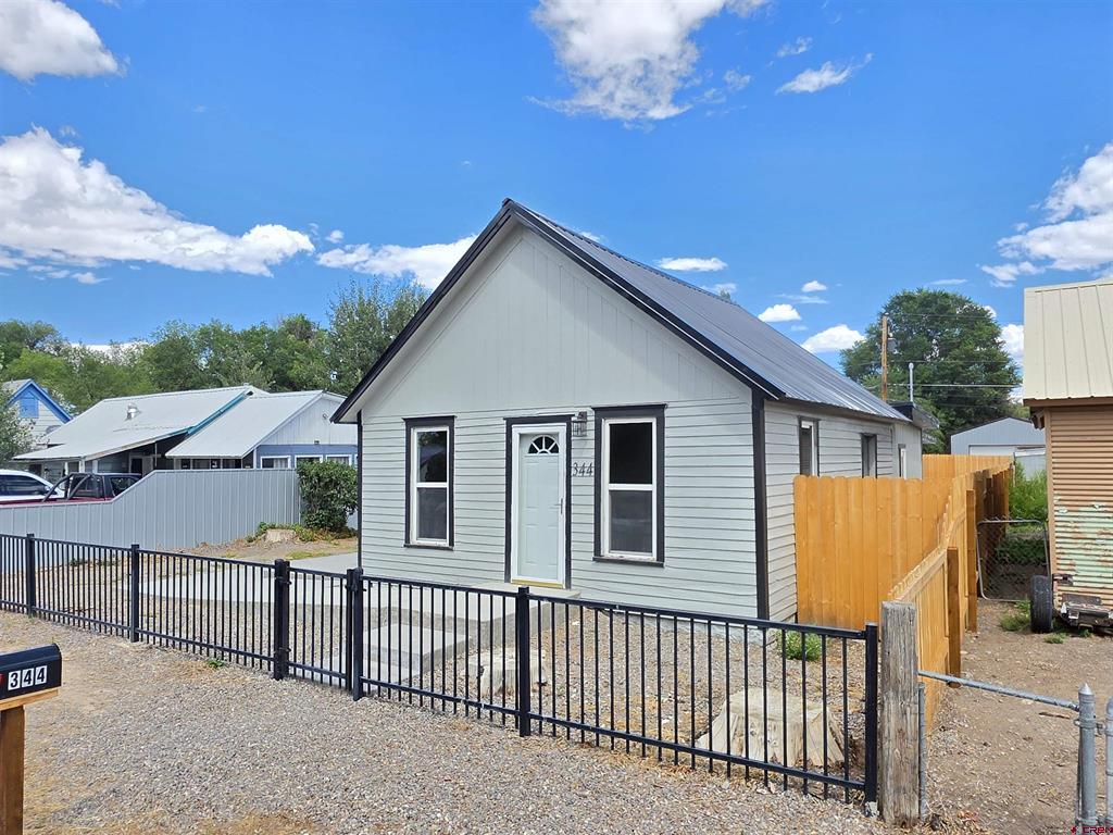 344 Monroe Street Property Photo 1