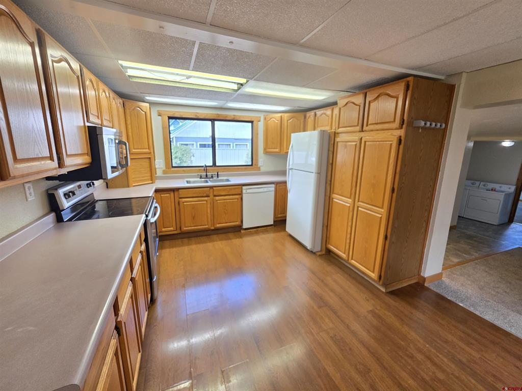 344 Monroe Street Property Photo 4