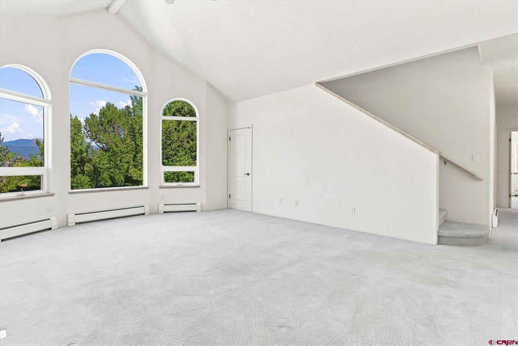 213 Hillcrest Drive Property Photo 6
