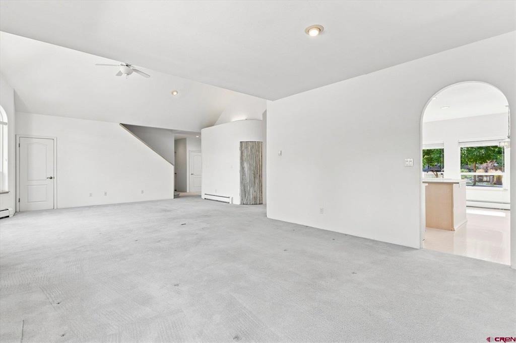 213 Hillcrest Drive Property Photo 10