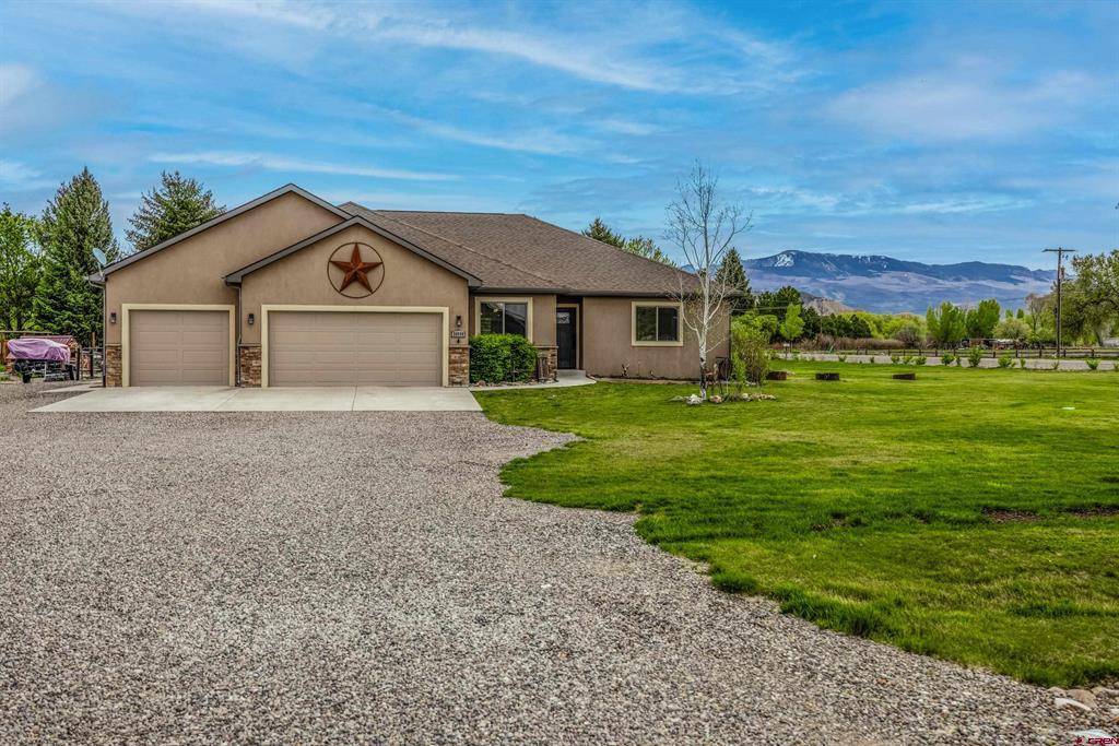20990 Trophy Road Property Photo 1