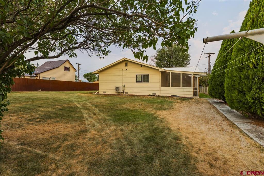 121 N Wilson Avenue Property Photo 7
