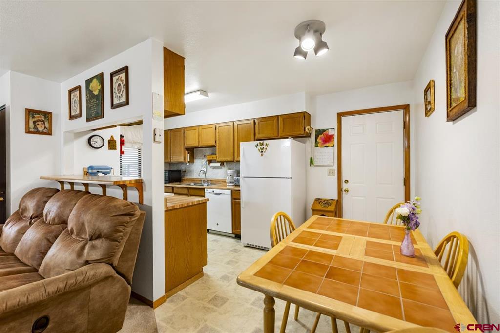 121 N Wilson Avenue Property Photo 13