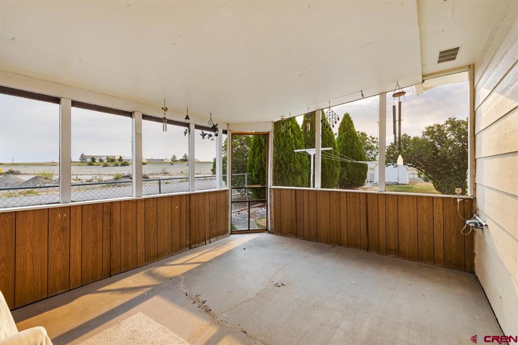 121 N Wilson Avenue Property Photo 23