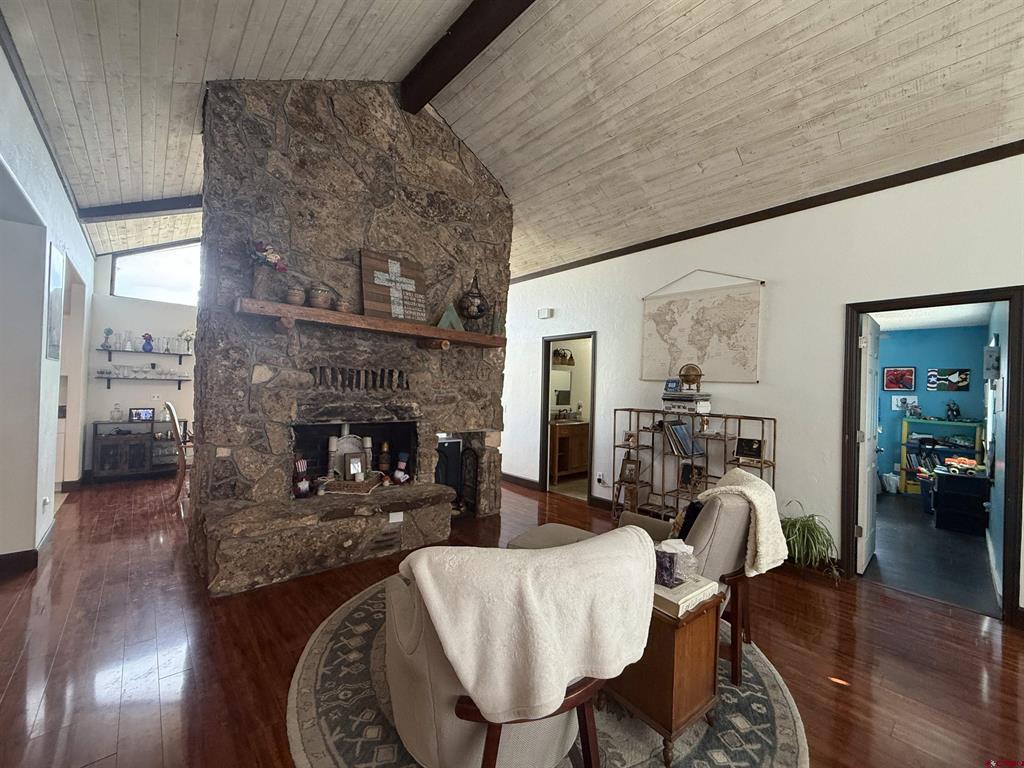10706 Mesa View Drive Property Photo 6
