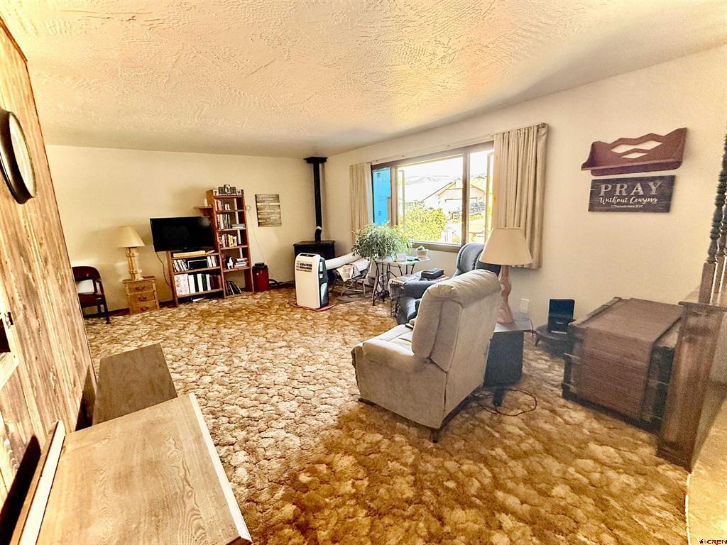 265 Se Greenwood Avenue Property Photo 3