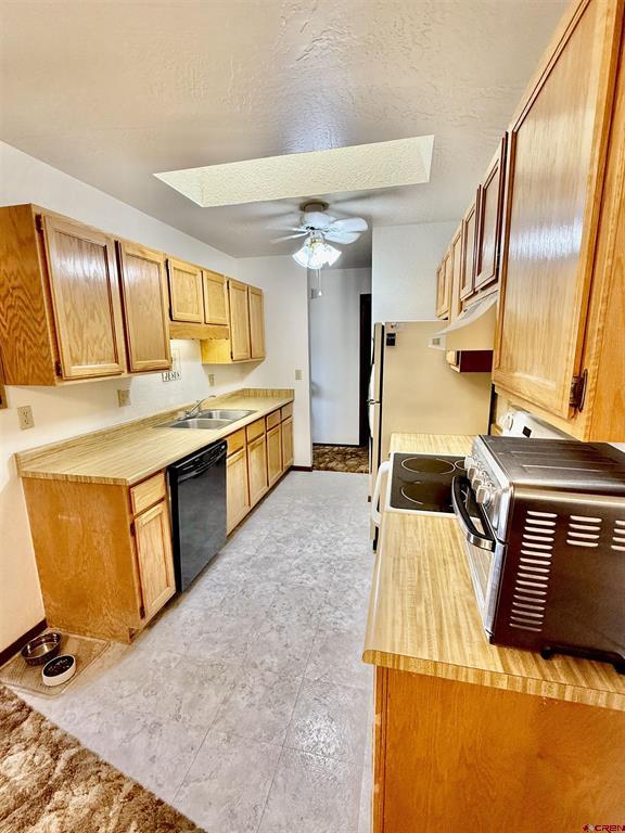 265 Se Greenwood Avenue Property Photo 6