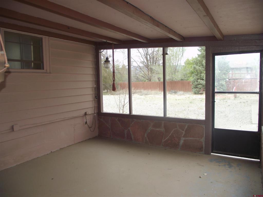 1081 E 13th Street Property Photo 10