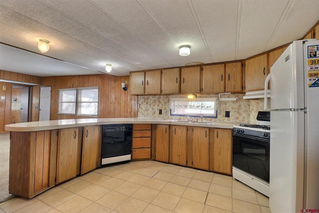 541 E Bridge Street Property Photo 7