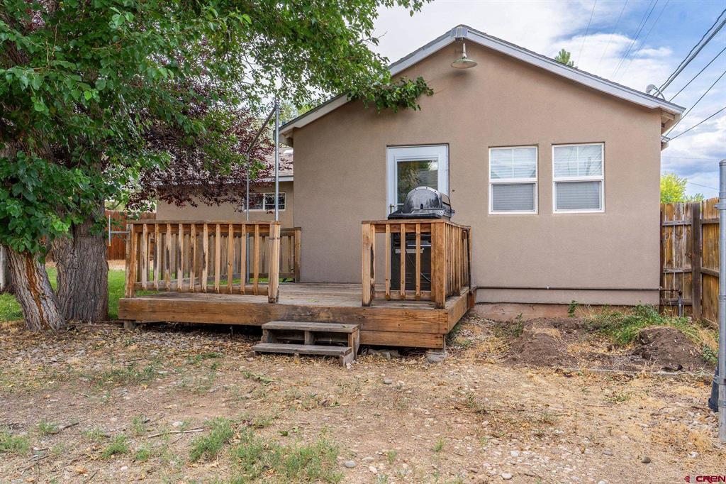 409 E 4th Street Property Photo 26