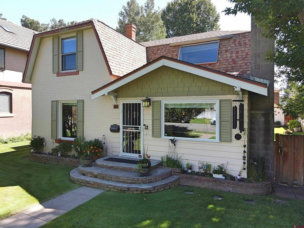 142 Davis Street Property Photo 1