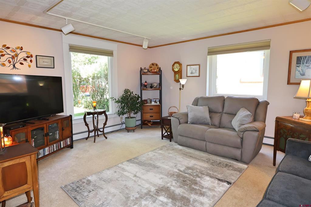 142 Davis Street Property Photo 5