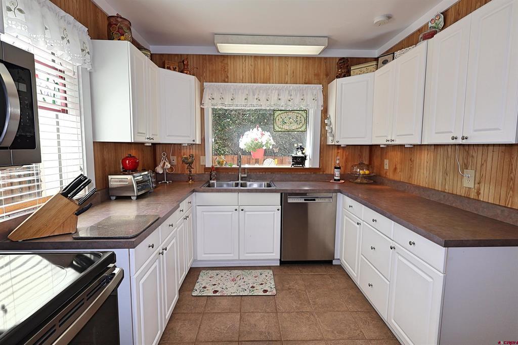 142 Davis Street Property Photo 17