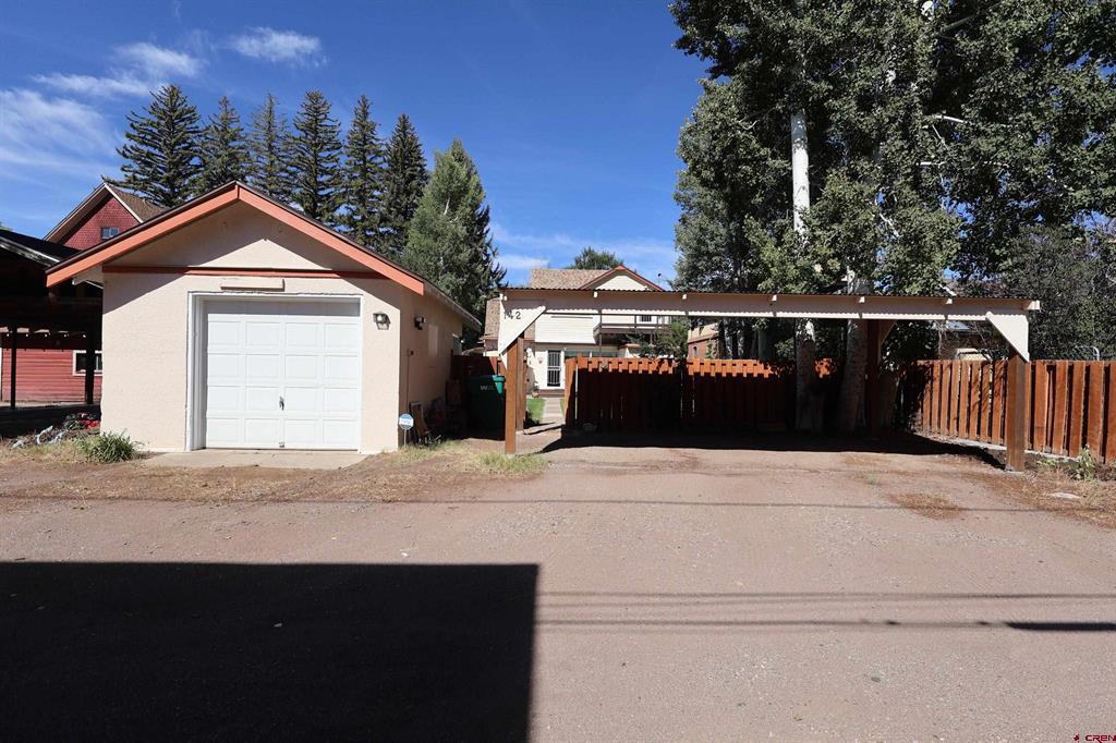 142 Davis Street Property Photo 40