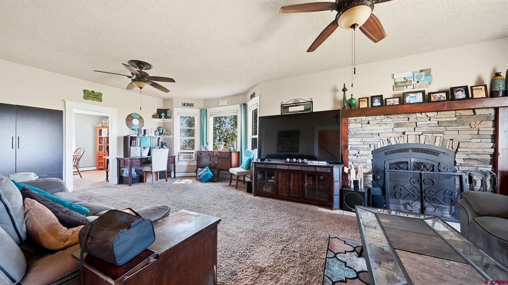 1130 20 Road Property Photo 2