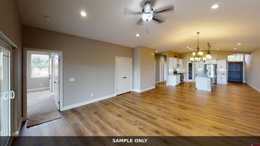 1154 Maroon Court Property Photo 9