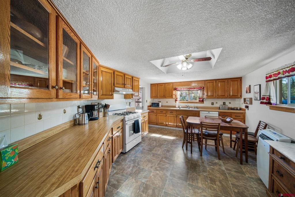 29727 E Hwy 160 Property Photo 12