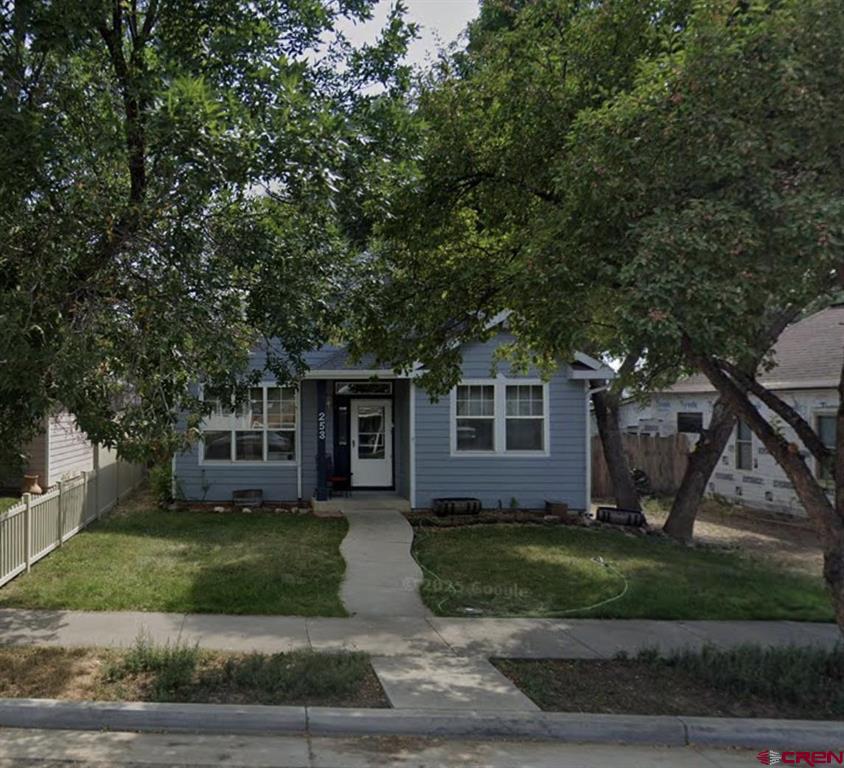 253 E Main Street Property Photo 1