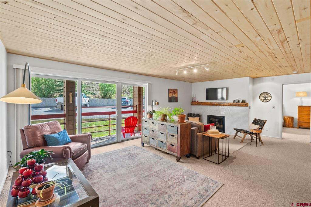 25 Emmons Road Property Photo 5