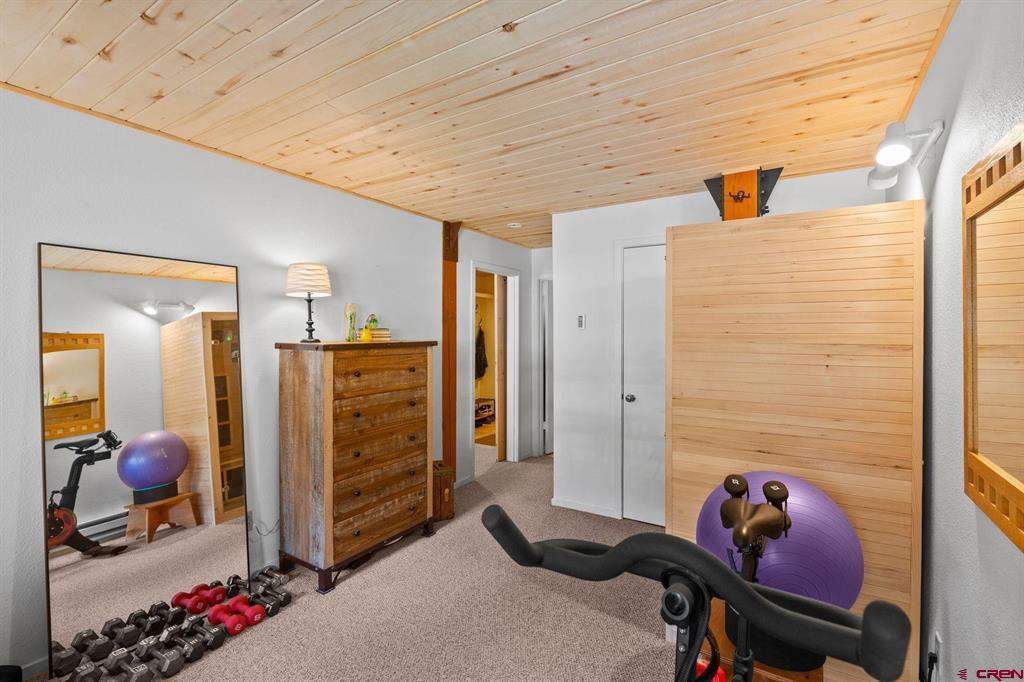 25 Emmons Road Property Photo 20