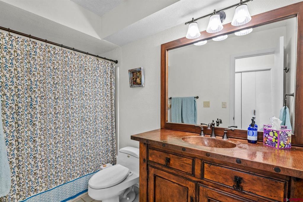 25 Emmons Road Property Photo 21