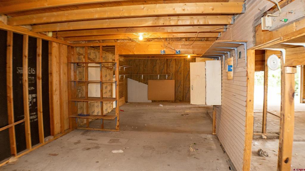 746 E 6th Street Property Photo 14