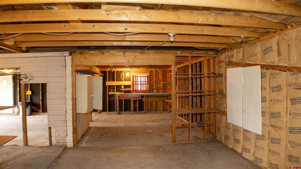 746 E 6th Street Property Photo 15