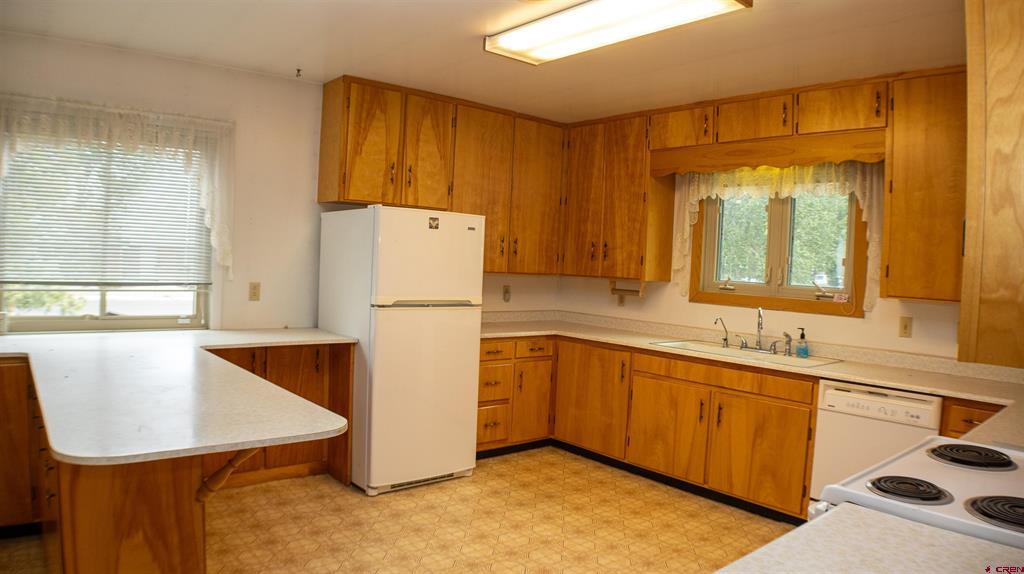 746 E 6th Street Property Photo 20
