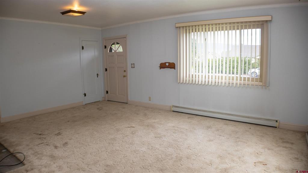 746 E 6th Street Property Photo 24