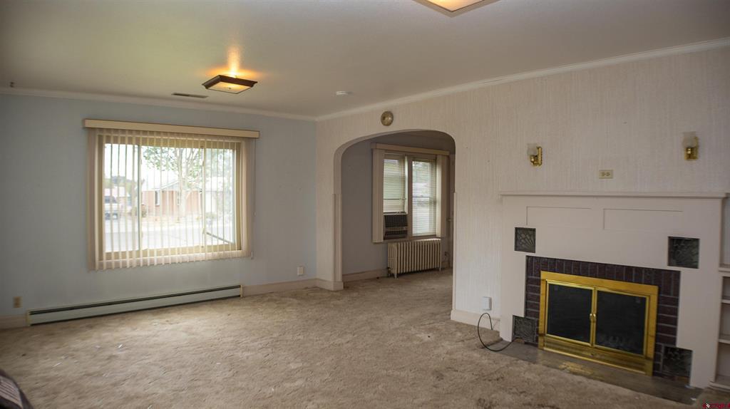 746 E 6th Street Property Photo 25