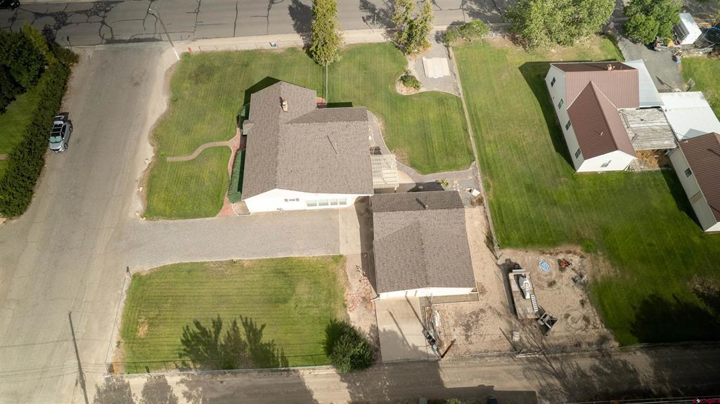 746 E 6th Street Property Photo 29