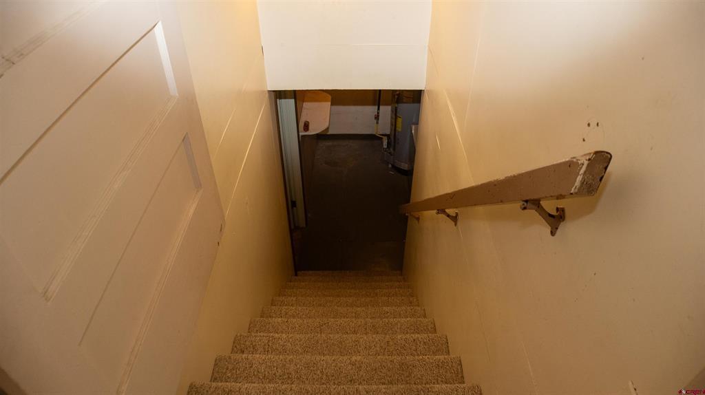 746 E 6th Street Property Photo 35