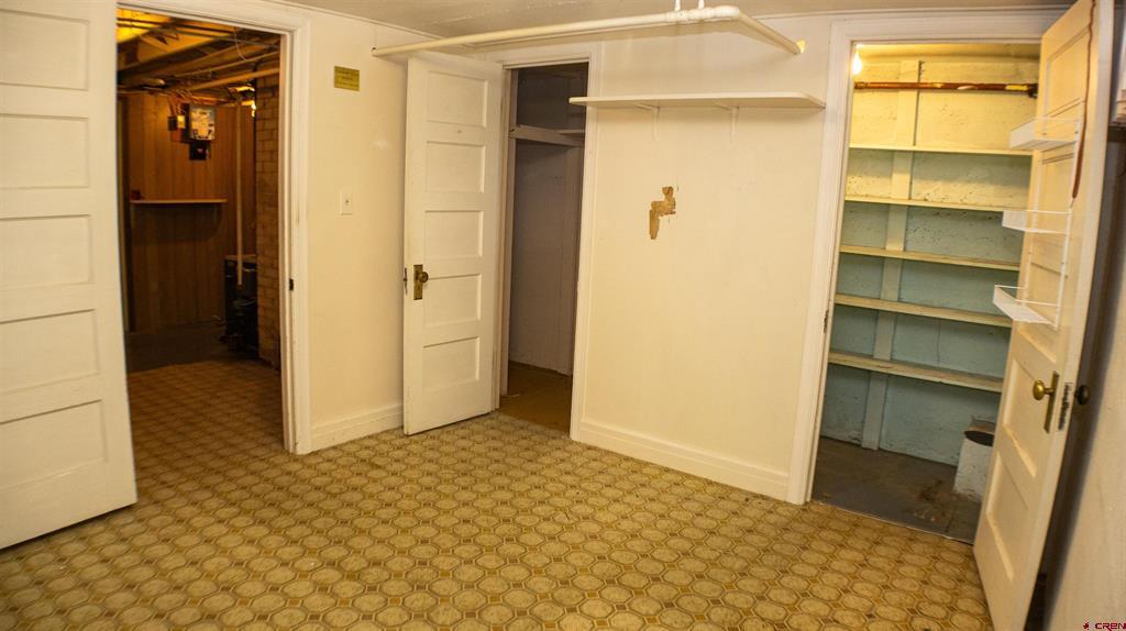 746 E 6th Street Property Photo 37