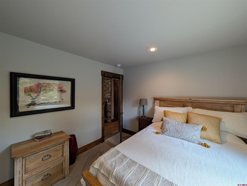684 Falcon Way Property Photo 26