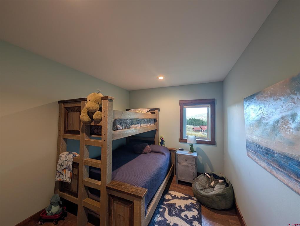 684 Falcon Way Property Photo 30