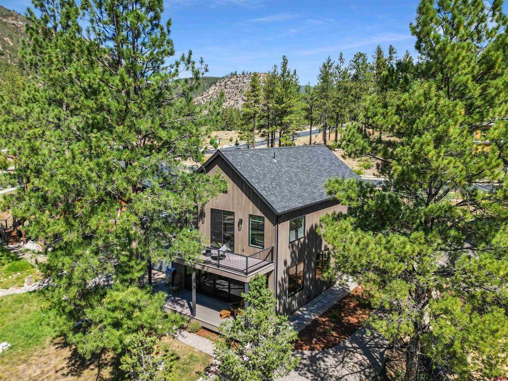 46 Larkspur Street Property Photo 4