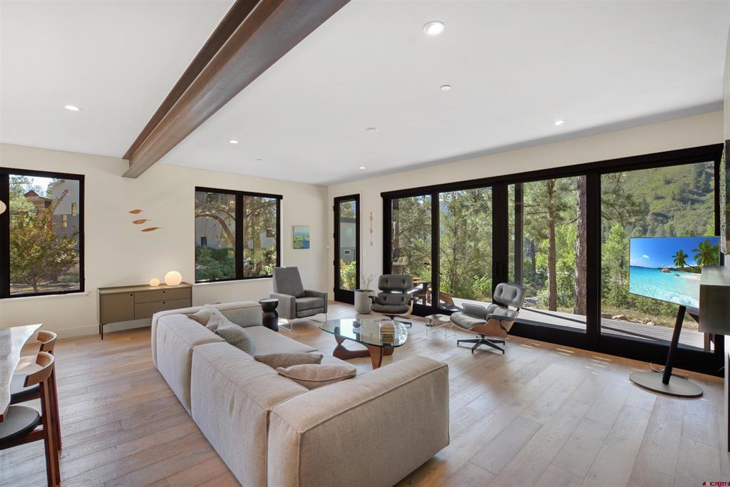 46 Larkspur Street Property Photo 12