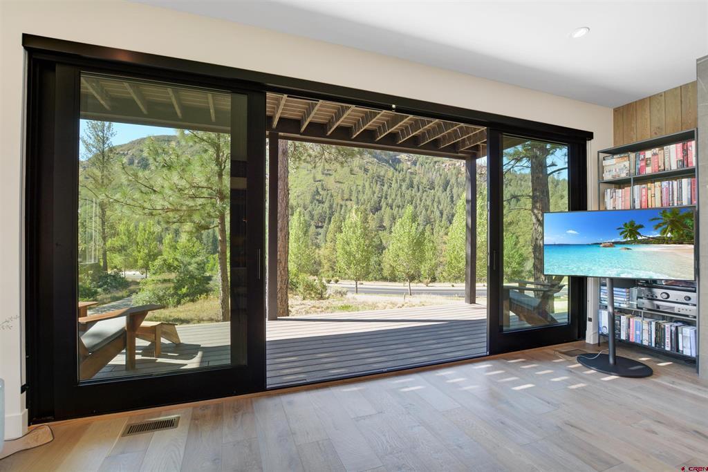 46 Larkspur Street Property Photo 15
