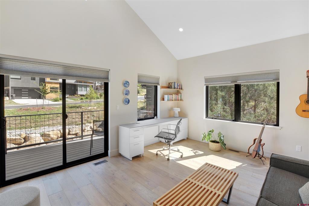46 Larkspur Street Property Photo 29