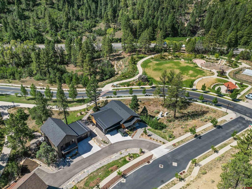46 Larkspur Street Property Photo 40