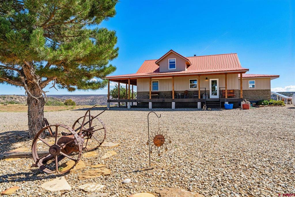 16576 County Road R Property Photo 2