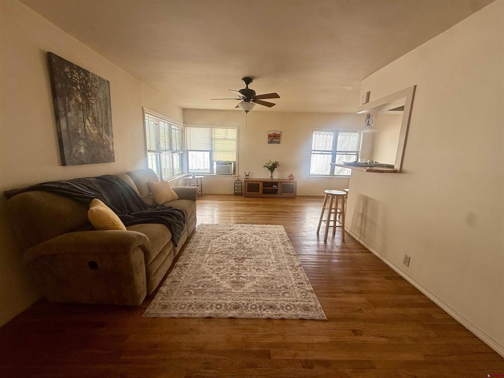 211 W Coronado Avenue Property Photo 6
