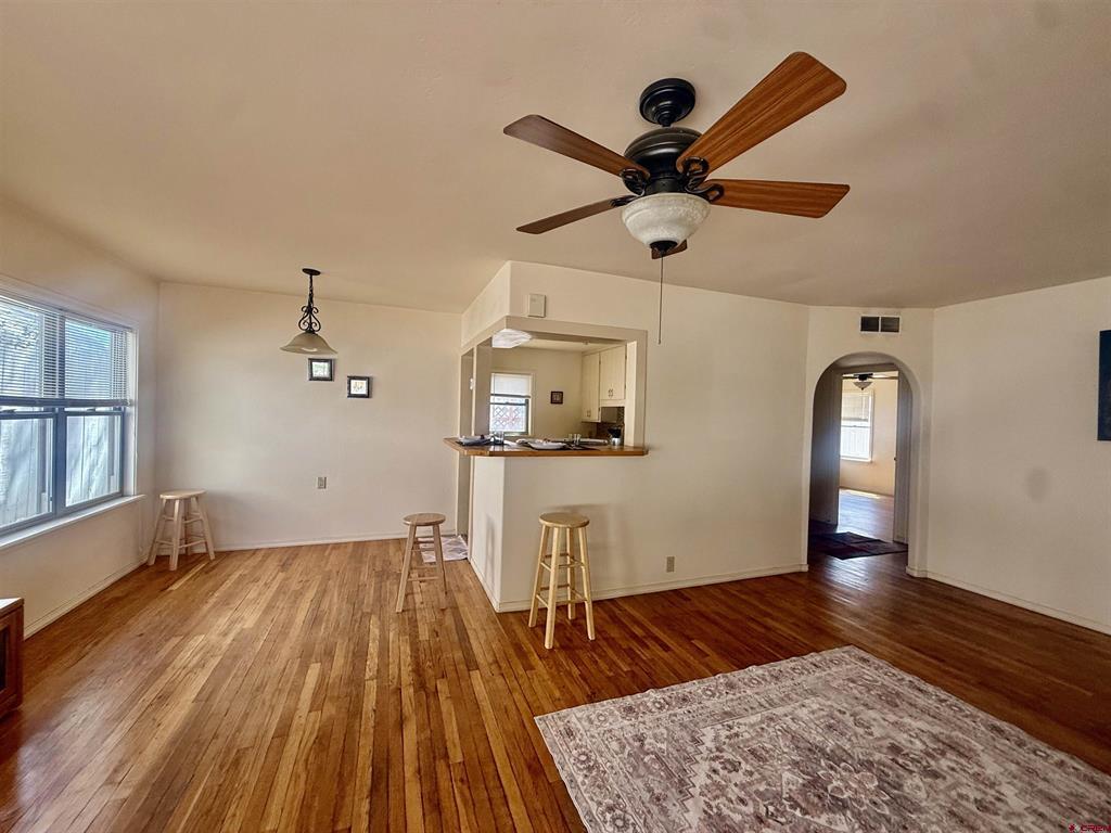 211 W Coronado Avenue Property Photo 10